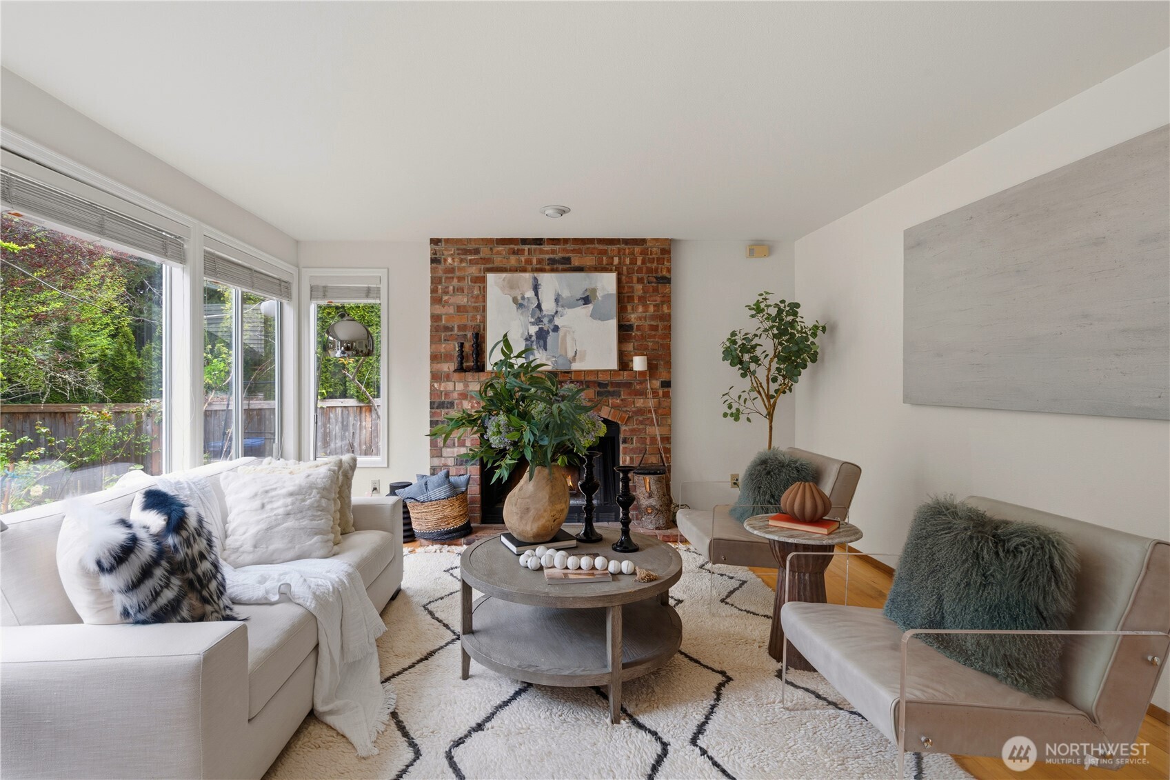 26057 SE 38th St , Sammamish, WA 98029