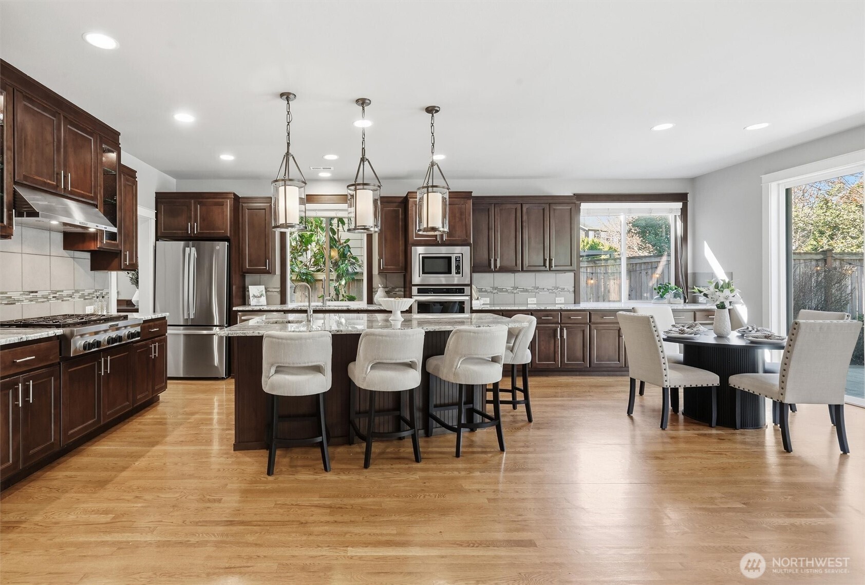 27260 SE 19th Place , Sammamish, WA 98075