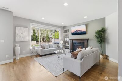 27260 SE 19th Place , Sammamish, WA 98075 - Photo 18