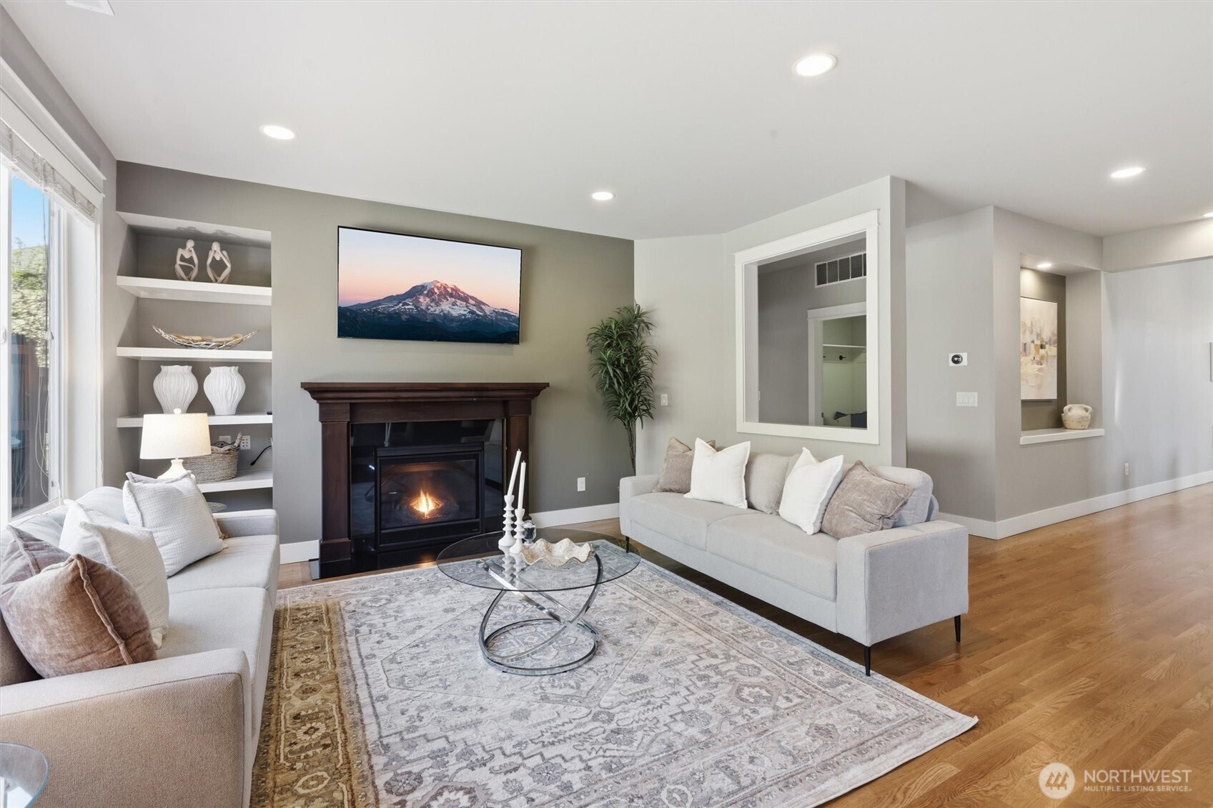 27260 SE 19th Place , Sammamish, WA 98075