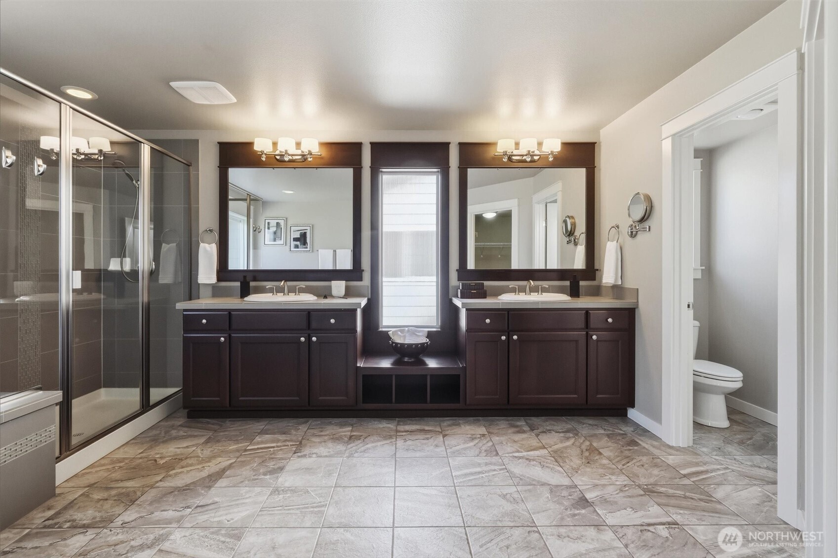 27260 SE 19th Place , Sammamish, WA 98075