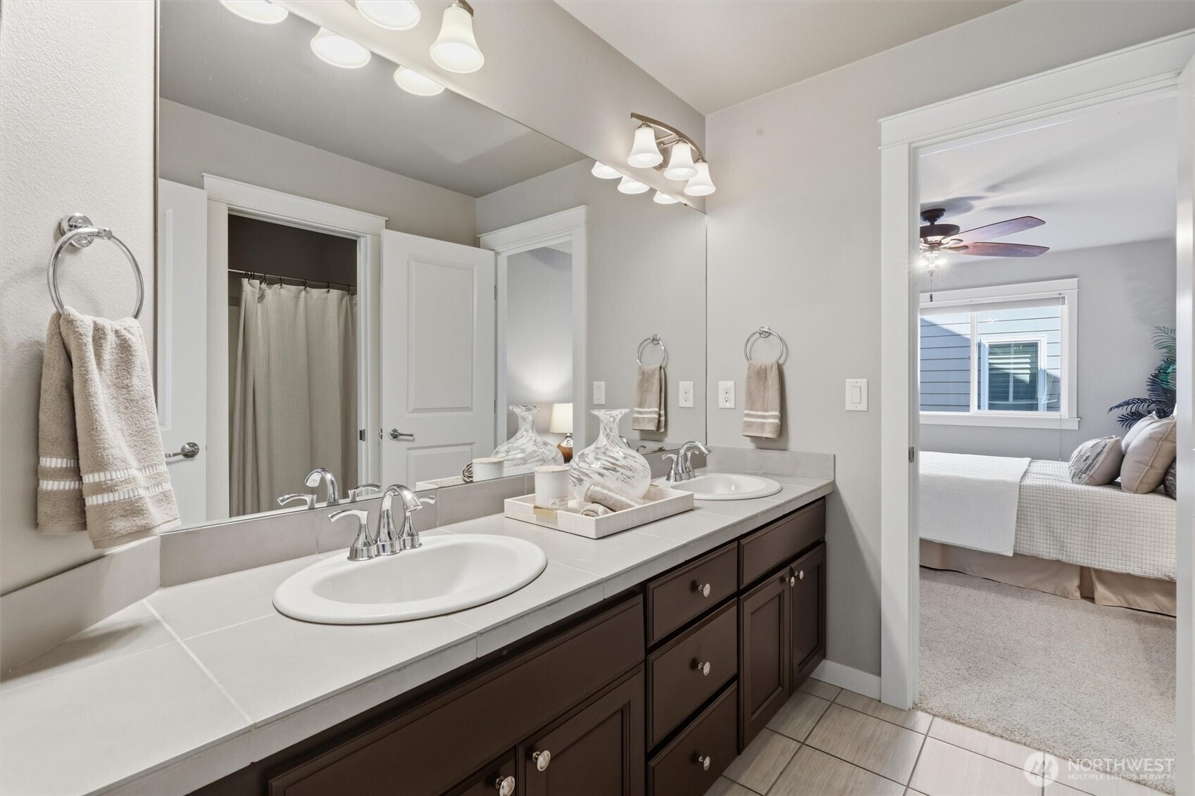27260 SE 19th Place , Sammamish, WA 98075