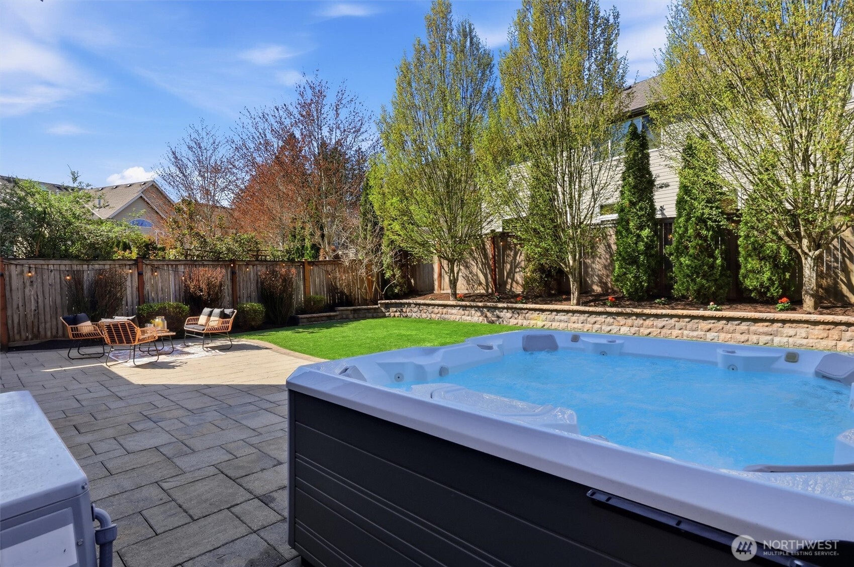 27260 SE 19th Place , Sammamish, WA 98075