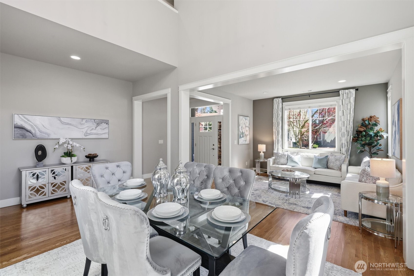 27260 SE 19th Place , Sammamish, WA 98075