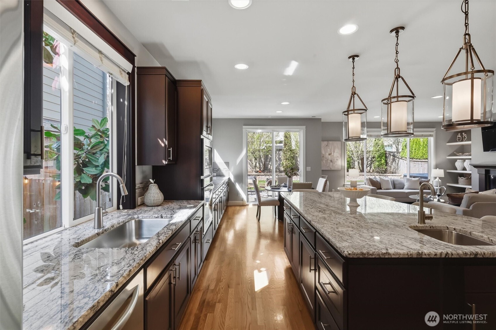 27260 SE 19th Place , Sammamish, WA 98075