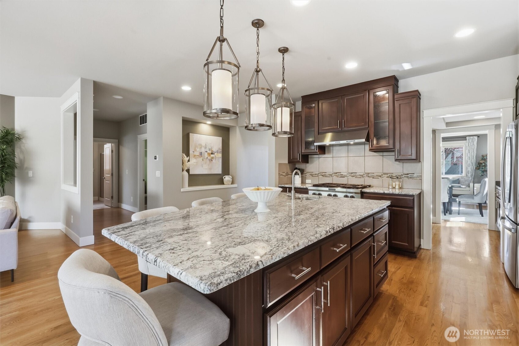 27260 SE 19th Place , Sammamish, WA 98075