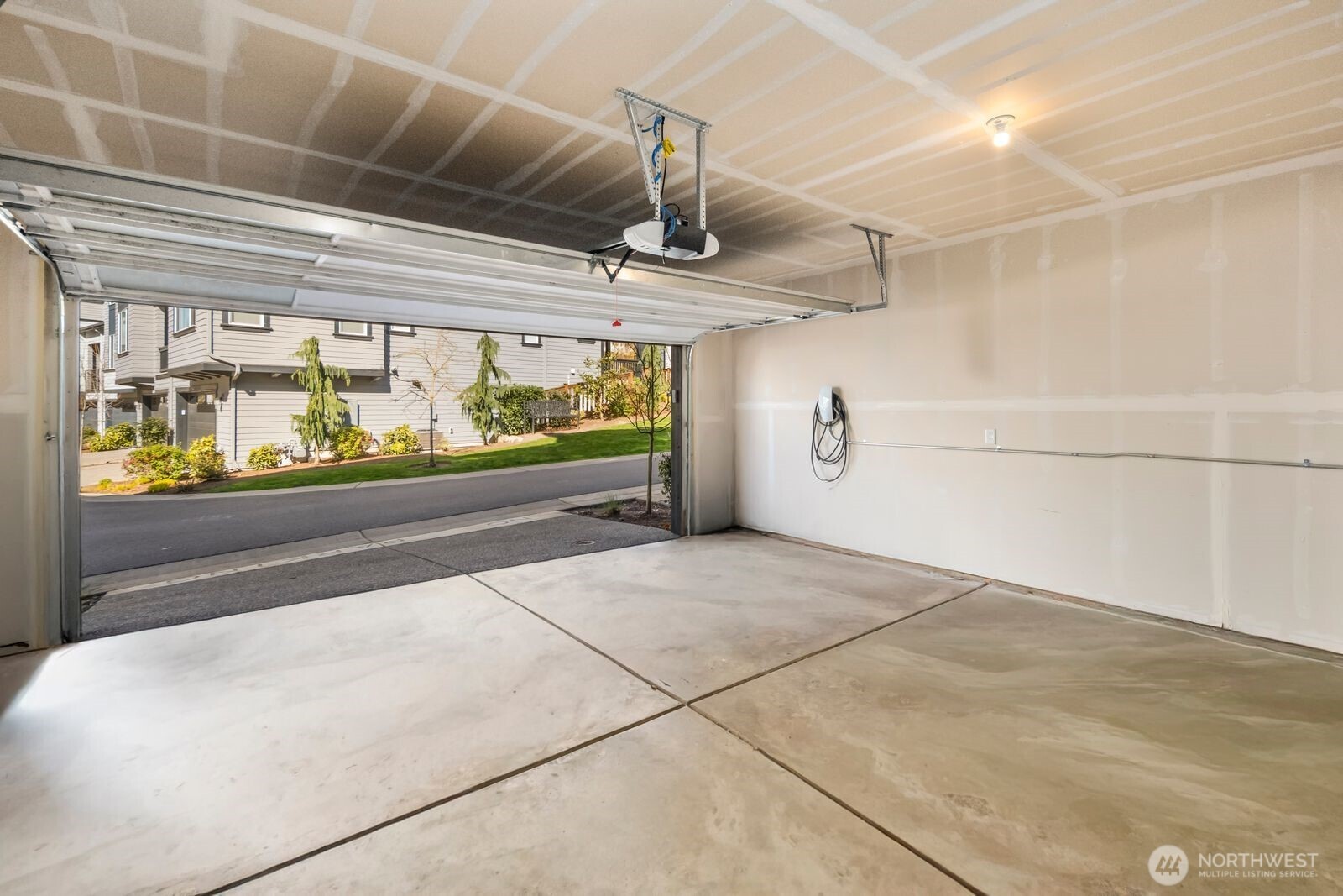 26602 NE Big Rock Rd #104, Duvall, WA 98019