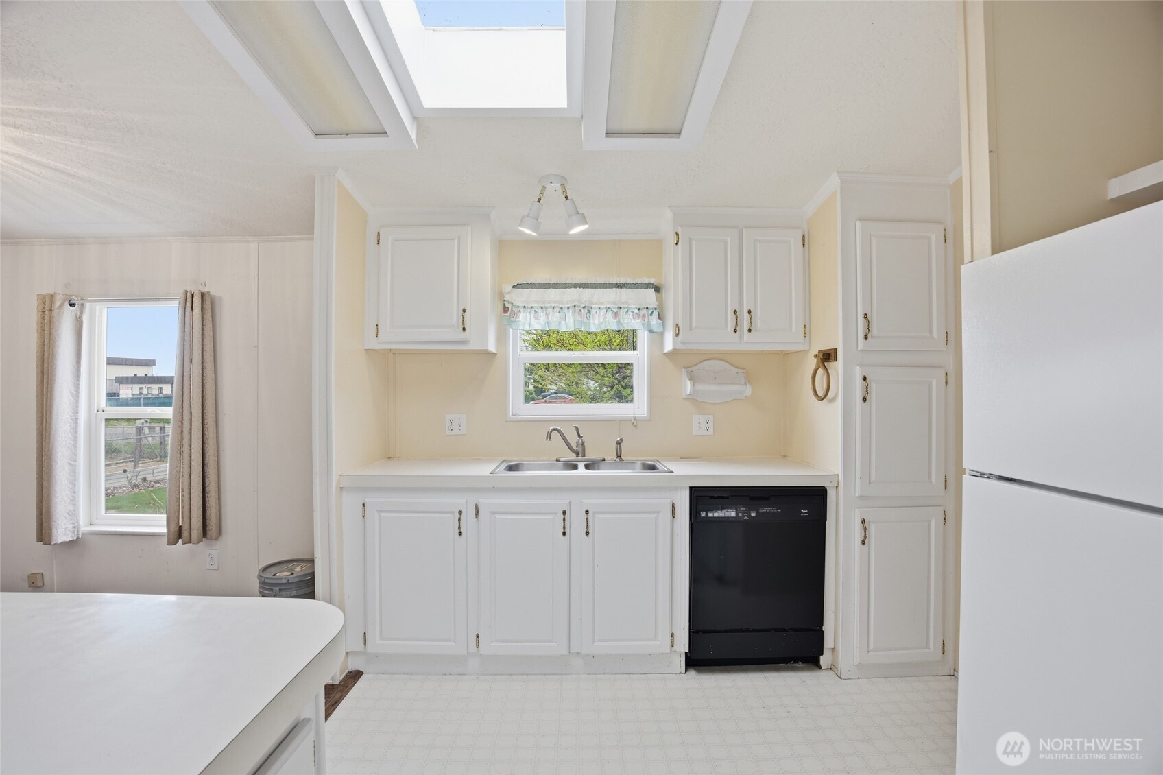 2285 Basin Street SW #104, Ephrata, WA 98823