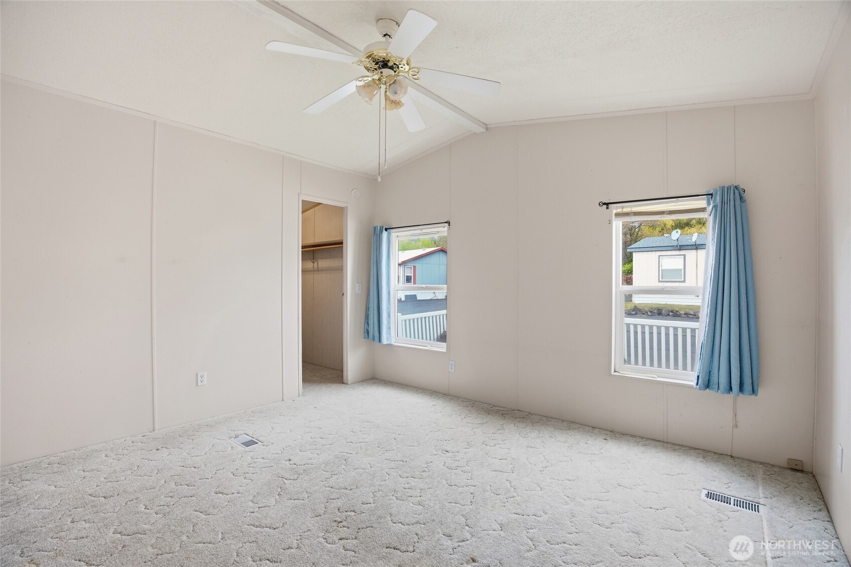 2285 Basin Street SW #104, Ephrata, WA 98823