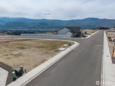 834 NE Tyler Place , East Wenatchee, WA 98802 - Photo 12