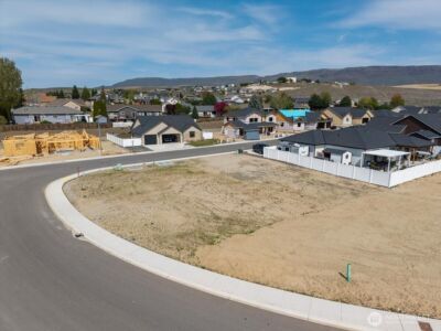 834 NE Tyler Place , East Wenatchee, WA 98802 - Photo 18