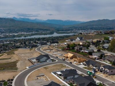 834 NE Tyler Place , East Wenatchee, WA 98802 - Photo 19