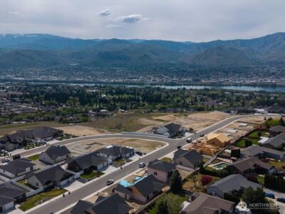 834 NE Tyler Place , East Wenatchee, WA 98802 - Photo 7