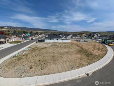 834 NE Tyler Place , East Wenatchee, WA 98802 - Photo 8