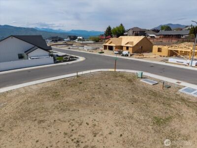 834 NE Tyler Place , East Wenatchee, WA 98802 - Photo 10