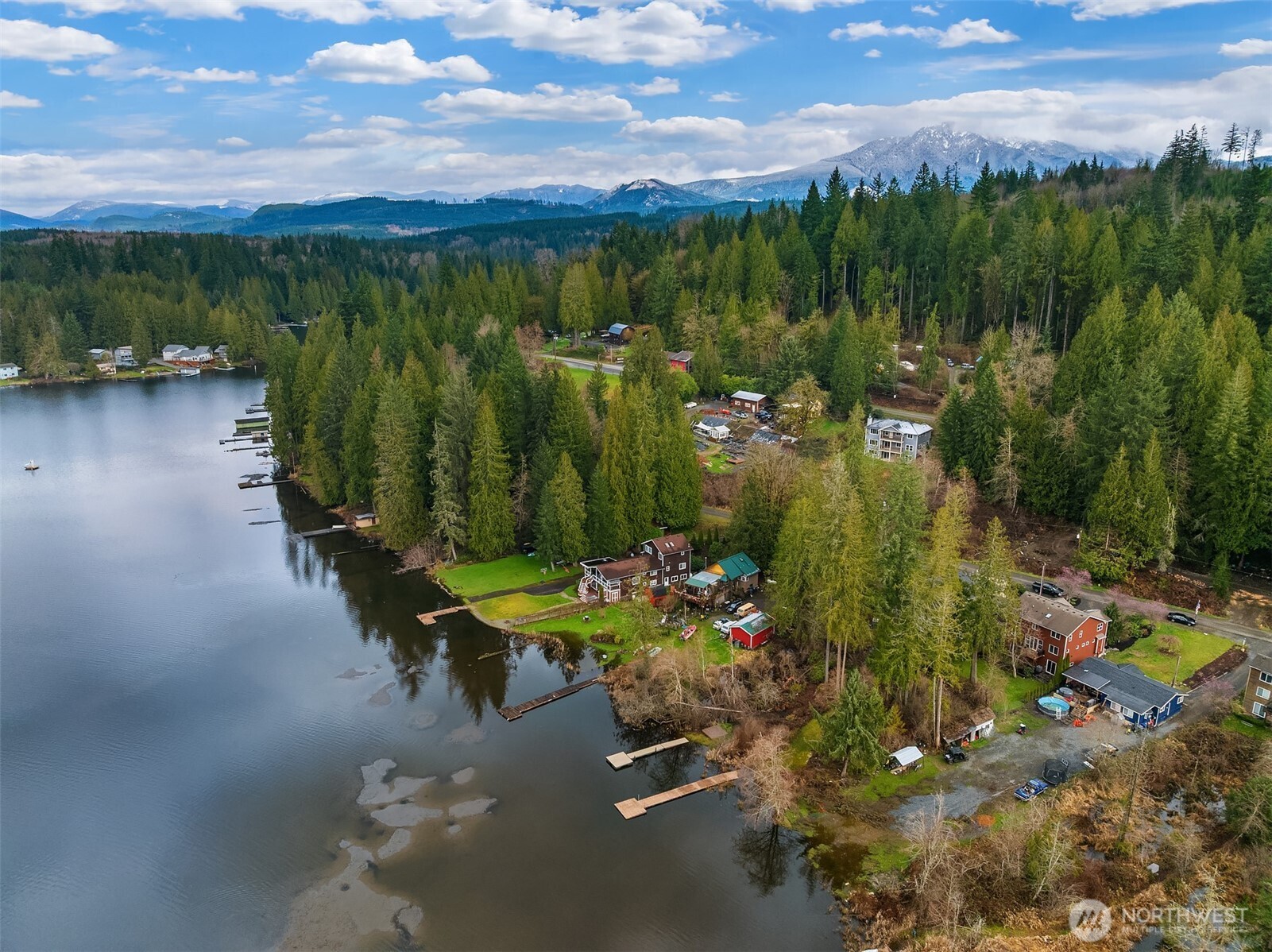 1414 Lake Roesiger Drive , Snohomish, WA 98290