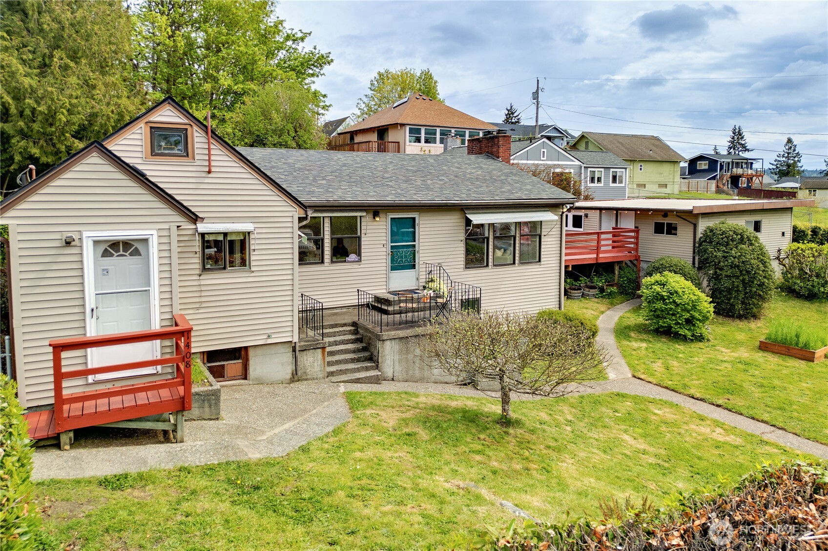1408 Winfield Avenue , Bremerton, WA 98310