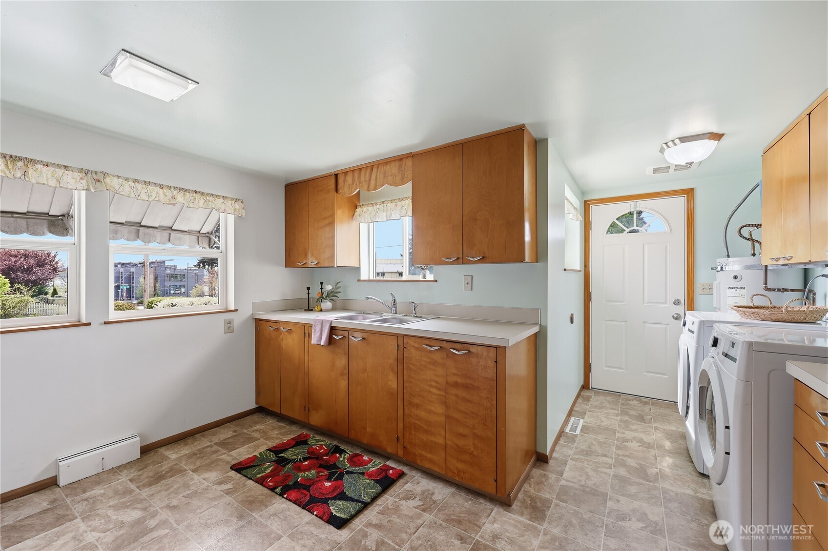 1408 Winfield Avenue , Bremerton, WA 98310
