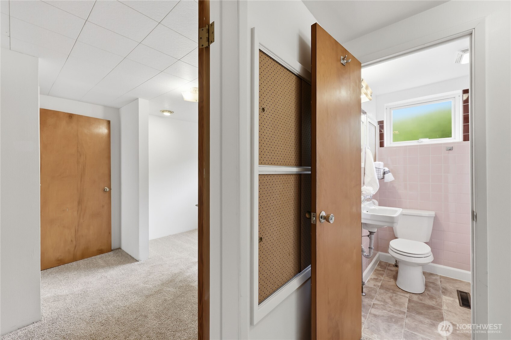 1408 Winfield Avenue , Bremerton, WA 98310