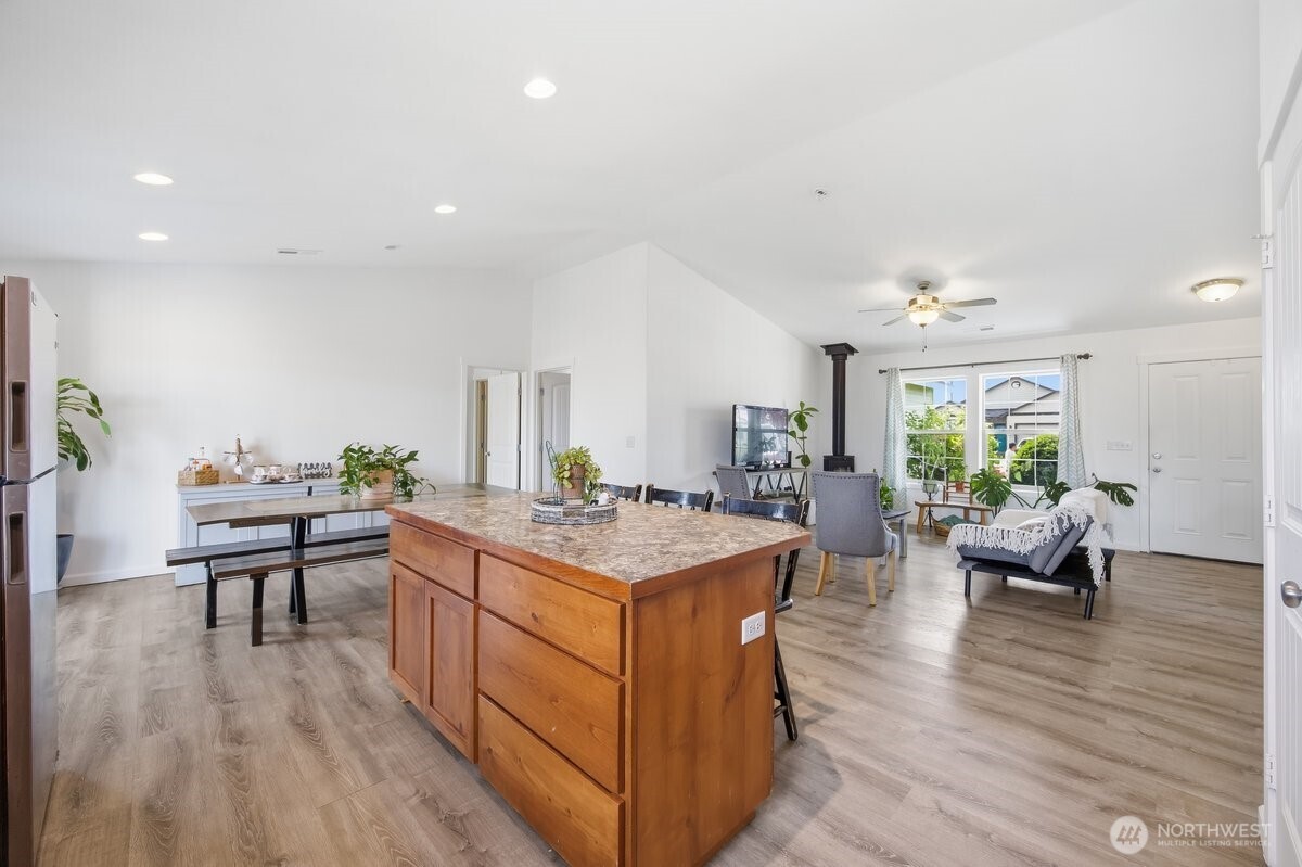 3807 Milagro Dr , Pasco, WA 99301