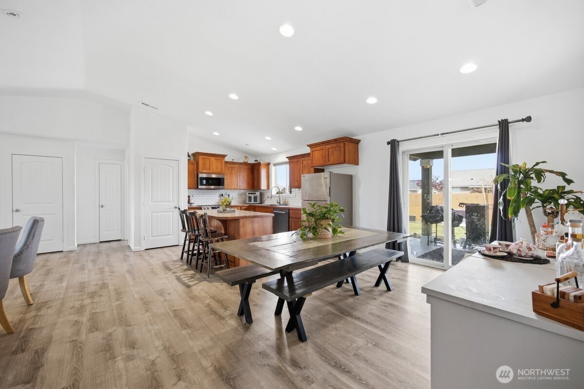3807 Milagro Dr , Pasco, WA 99301