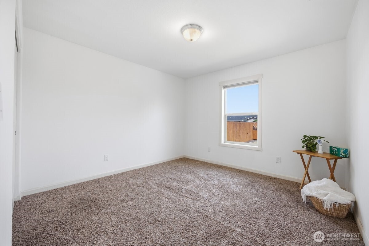 3807 Milagro Dr , Pasco, WA 99301