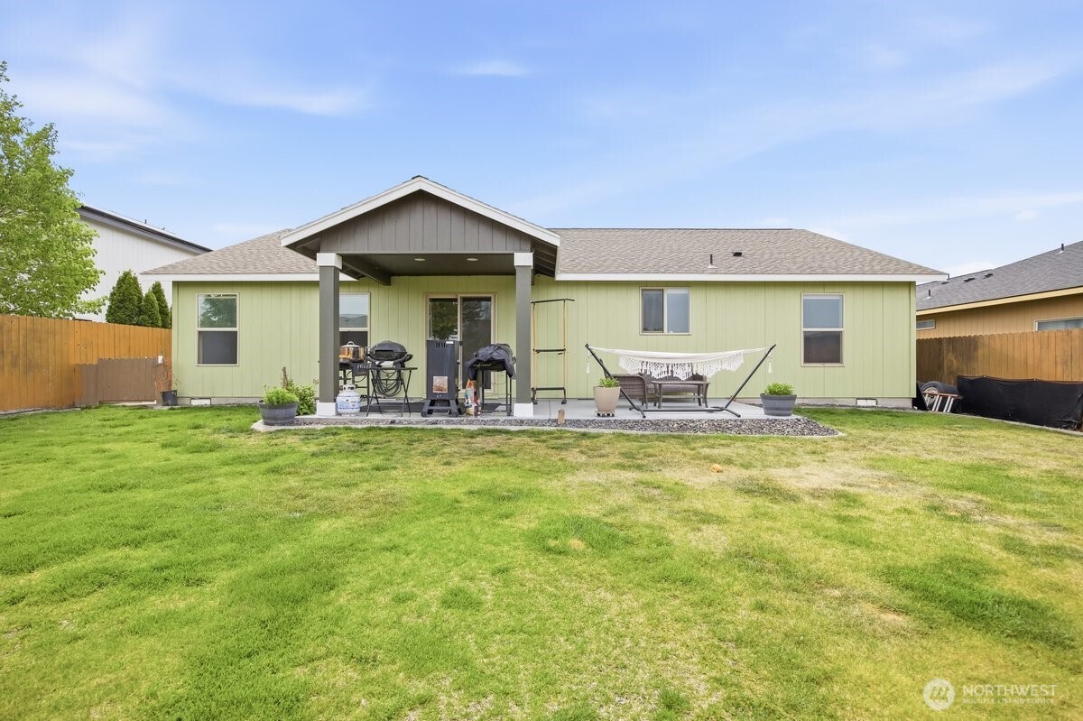 3807 Milagro Dr , Pasco, WA 99301