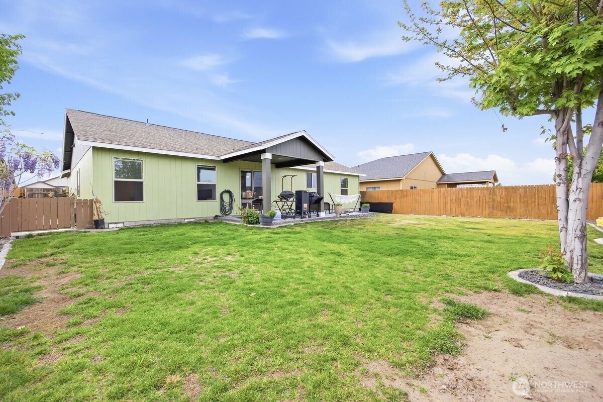3807 Milagro Dr , Pasco, WA 99301