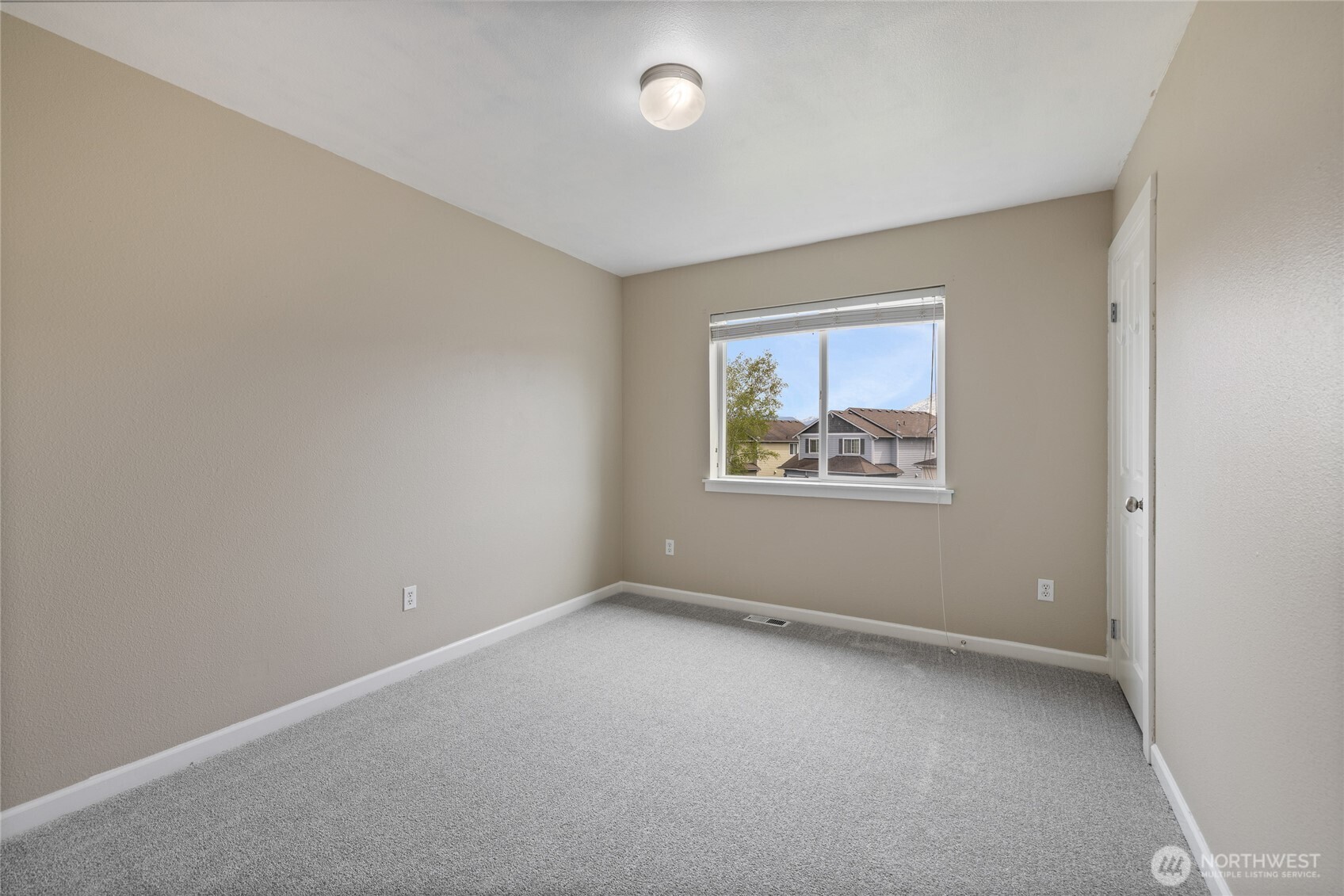 18623 111th Avenue E, Puyallup, WA 98374