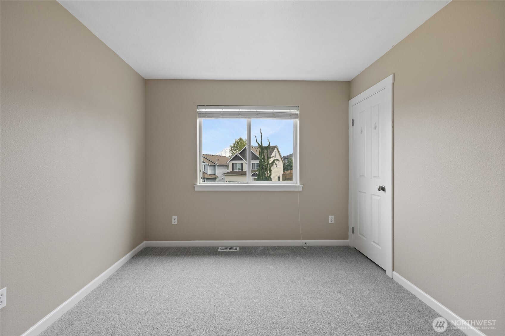 18623 111th Avenue E, Puyallup, WA 98374