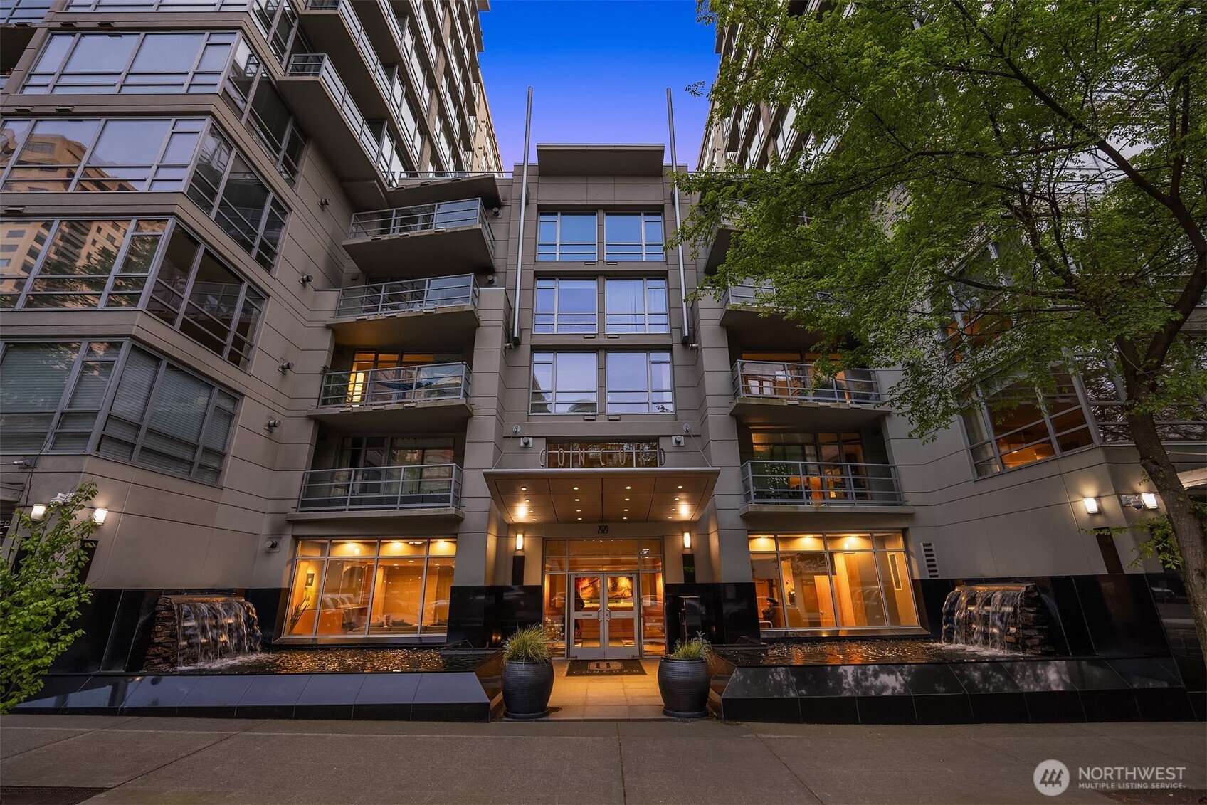2929 1st Avenue #308, Seattle, WA 98121