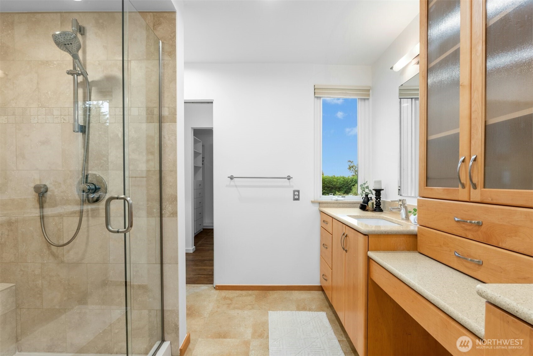 7237 NE 121st Place , Kirkland, WA 98034-2416