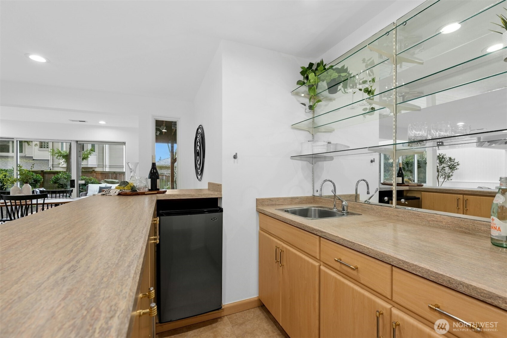 7237 NE 121st Place , Kirkland, WA 98034-2416