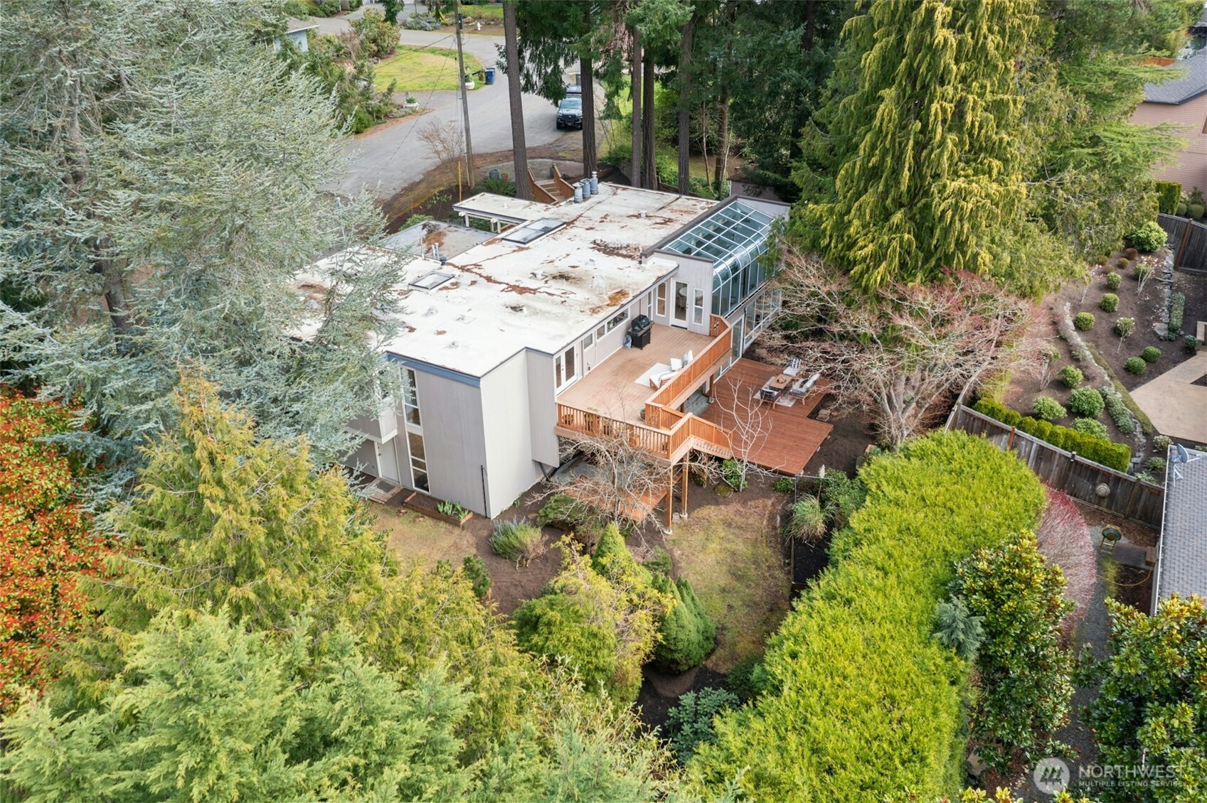7237 NE 121st Place , Kirkland, WA 98034-2416