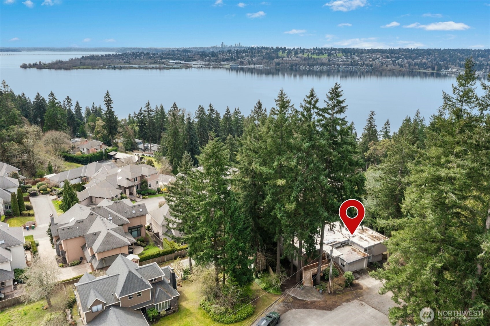 7237 NE 121st Place , Kirkland, WA 98034-2416