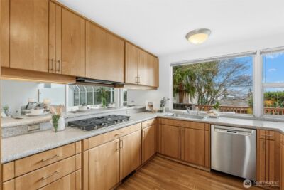 7237 NE 121st Place , Kirkland, WA 98034-2416 - Photo 8