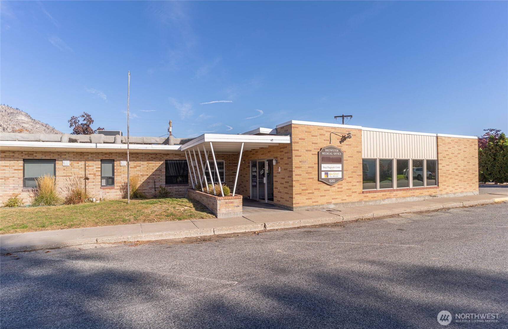 520 W Indian Avenue , Brewster, WA 98812