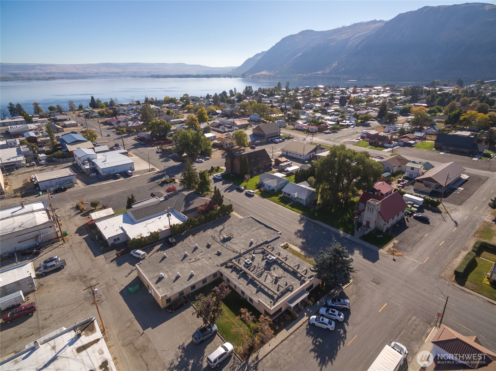 520 W Indian Avenue , Brewster, WA 98812