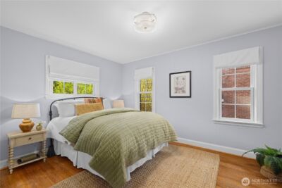 1536 Thorndyke Avenue W, Seattle, WA 98199 - Photo 13
