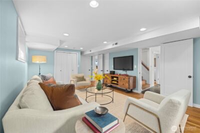 1536 Thorndyke Avenue W, Seattle, WA 98199 - Photo 20