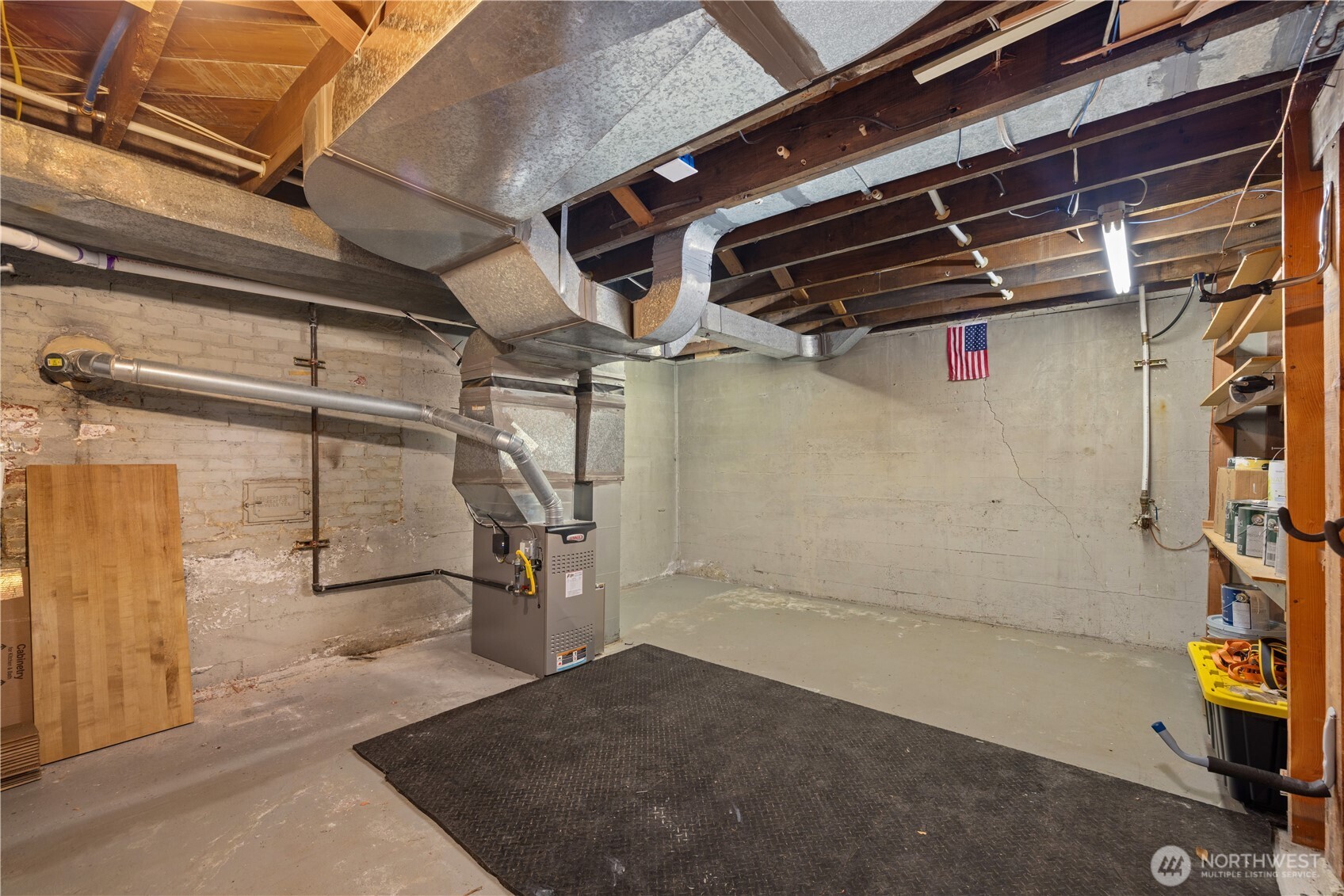 1536 Thorndyke Avenue W, Seattle, WA 98199