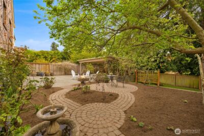 1536 Thorndyke Avenue W, Seattle, WA 98199 - Photo 30
