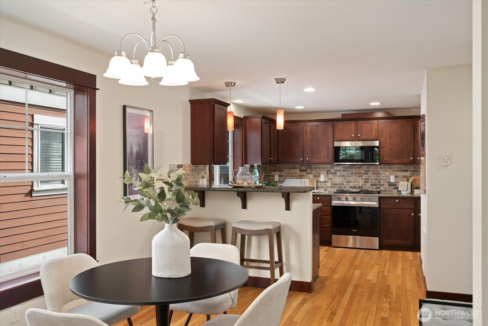 2205 NE 92nd Street , Seattle, WA 98115