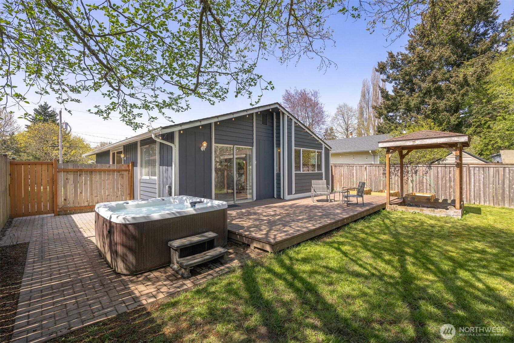 2618 Superior Street , Bellingham, WA 98226