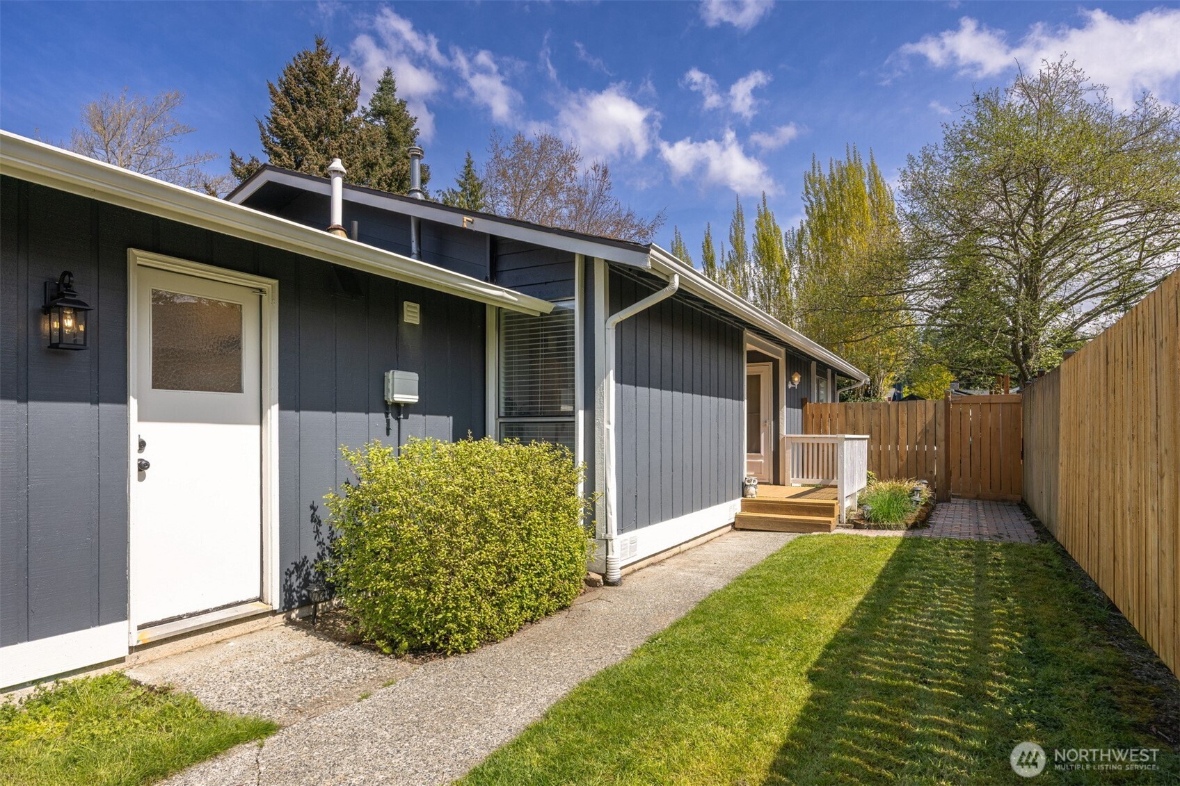 2618 Superior Street , Bellingham, WA 98226