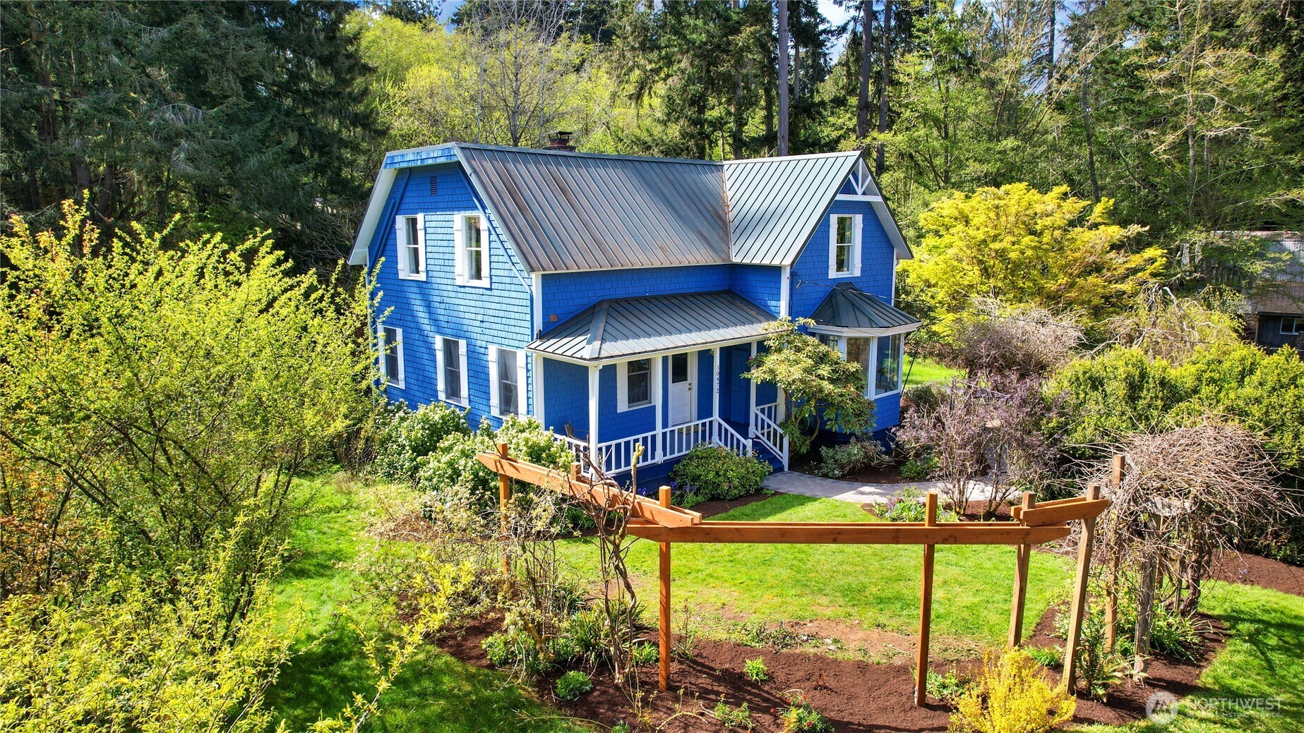10472 NE Sunrise Bluff Lane , Bainbridge Island, WA 98110
