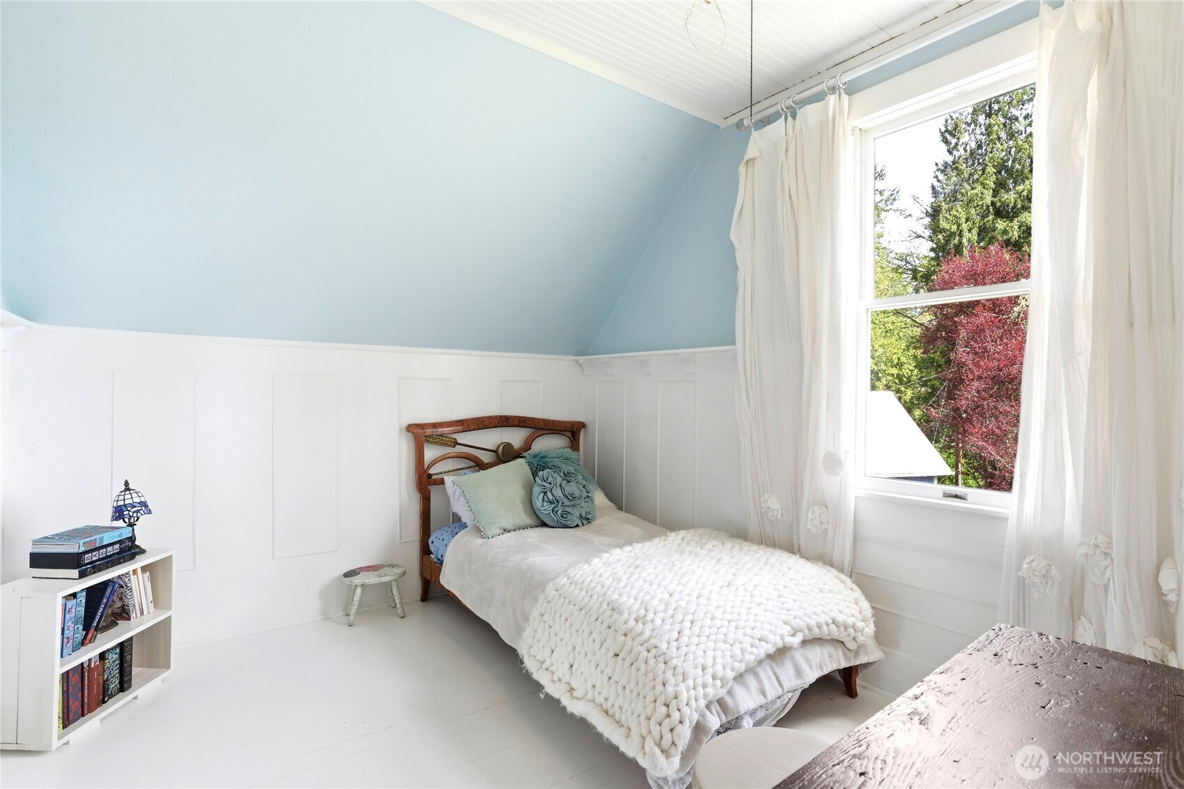 10472 NE Sunrise Bluff Lane , Bainbridge Island, WA 98110
