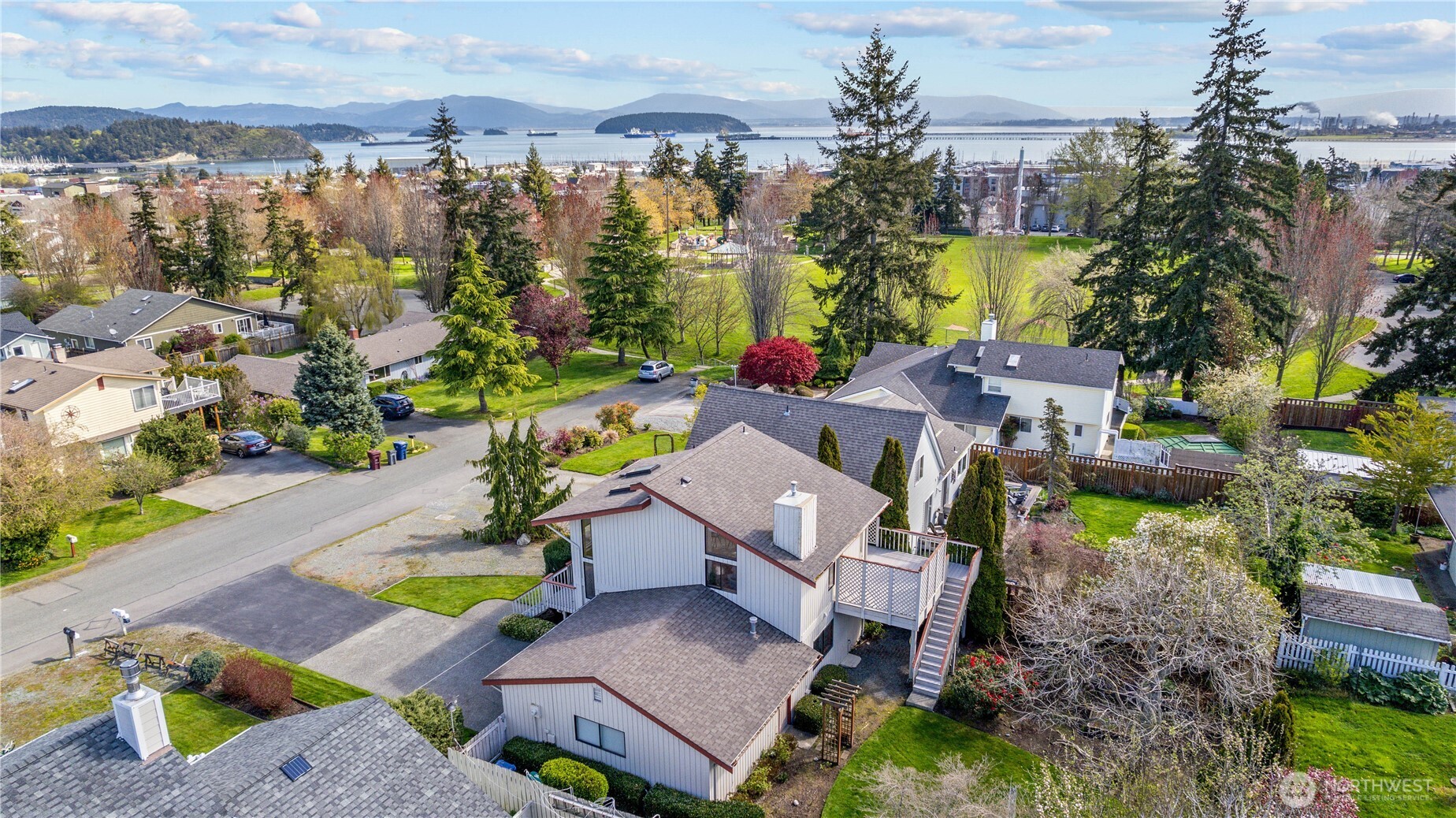 1211 31st Street , Anacortes, WA 98221