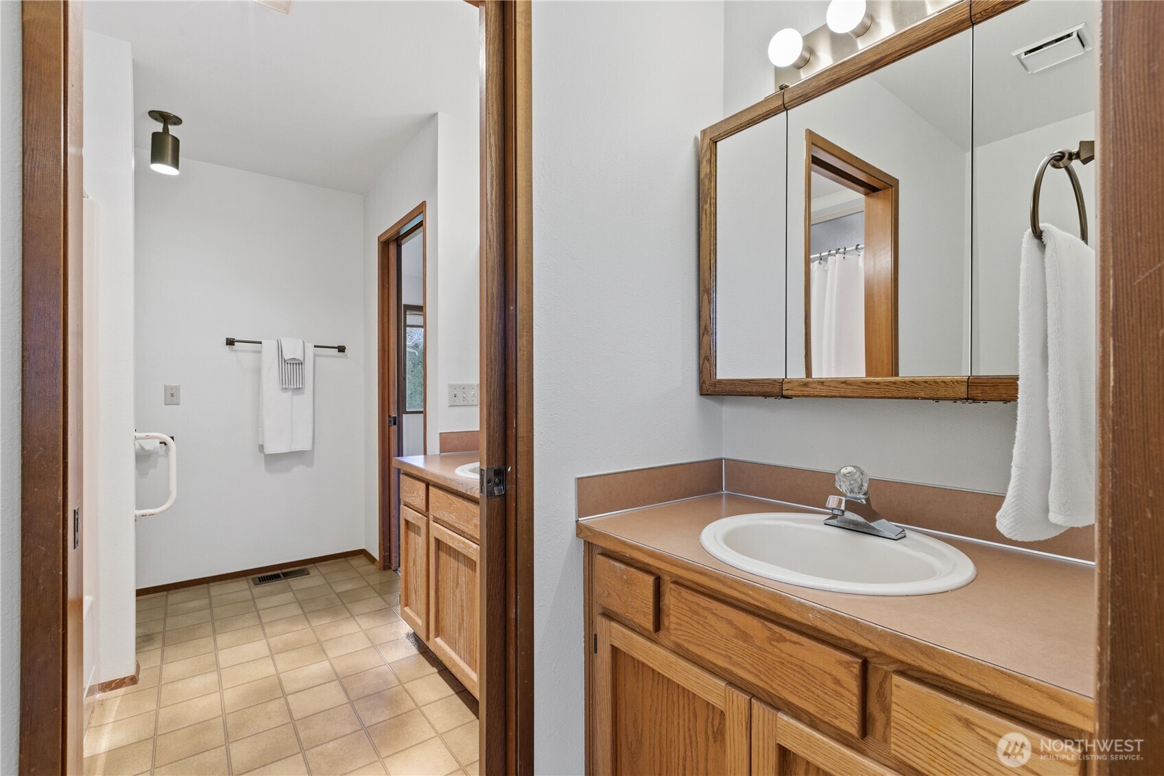 1211 31st Street , Anacortes, WA 98221