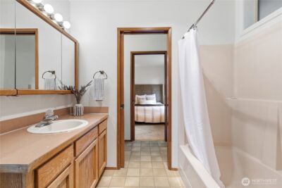 1211 31st Street , Anacortes, WA 98221 - Photo 19
